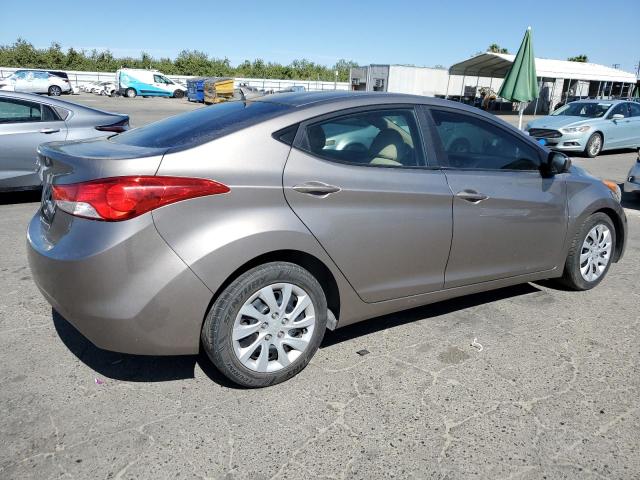  HYUNDAI ELANTRA 2013 Золотой