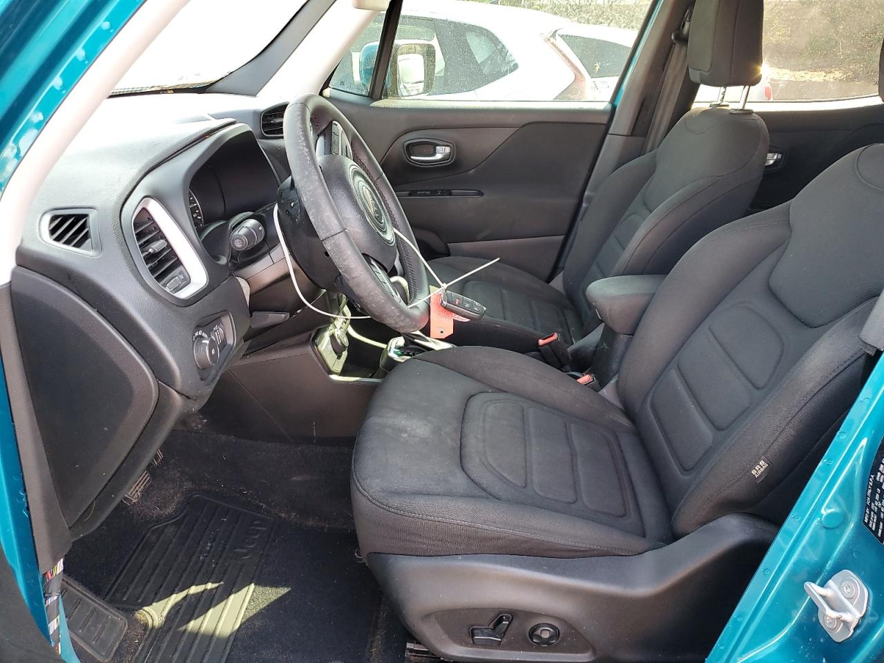 ZACNJBBB1LPL86257 2020 Jeep Renegade Latitude