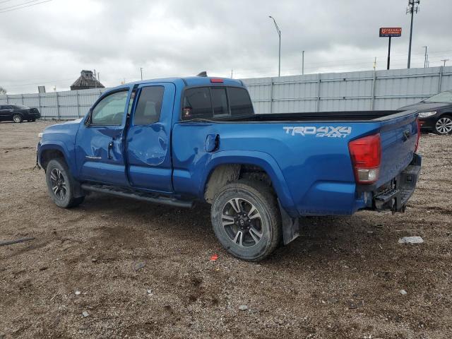  TOYOTA TACOMA 2017 Синий