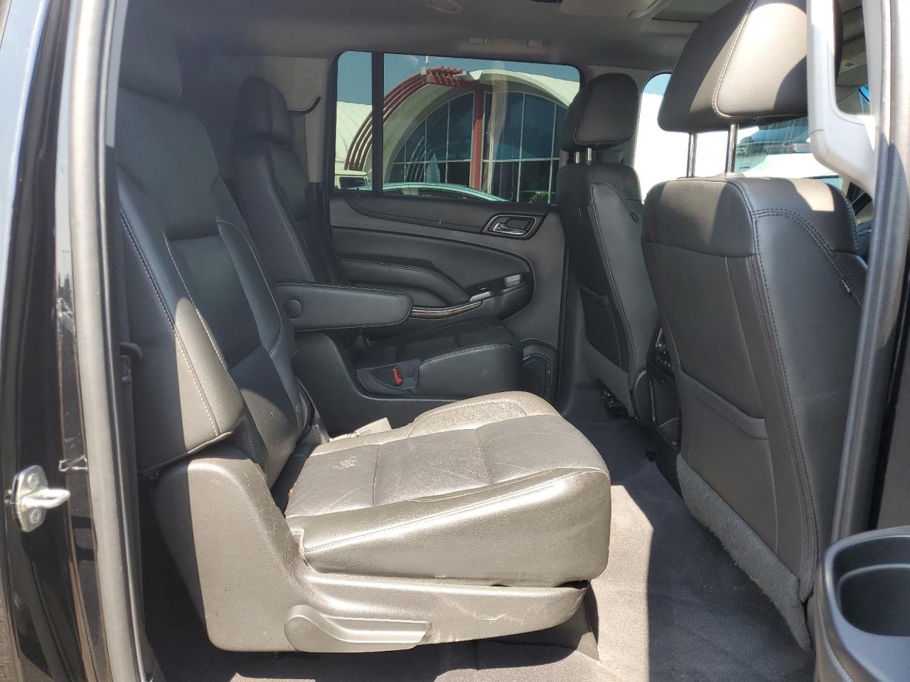 1gnskhkc6kr107116 1GNSKHKC6KR107116 2019 Chevrolet Suburban K1500 Lt