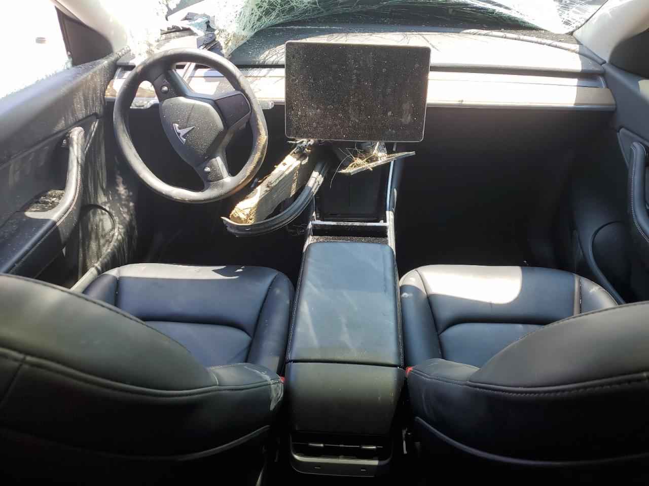 2021 Tesla Model Y VIN: 5YJYGDEE8MF084702 Lot: 63570125