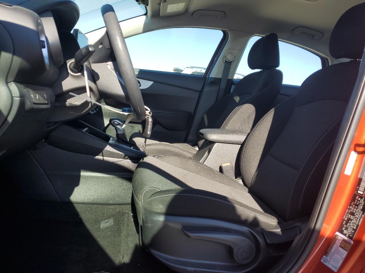 3kpf24ad4pe680063 3KPF24AD4PE680063 2023 Kia Forte Lx