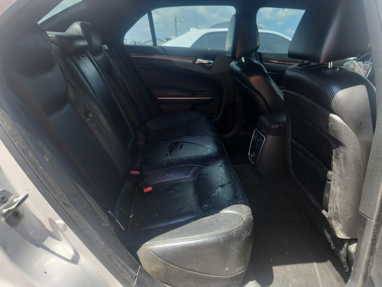 2013 Chrysler 300 VIN: 2C3CCAAG6DH710001 Lot: 64288355