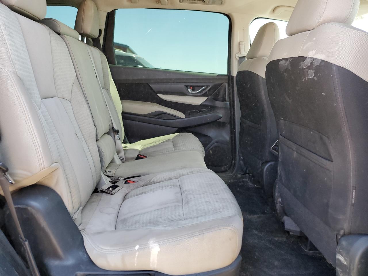 2019 Subaru Ascent Premium VIN: 4S4WMACD1K3437604 Lot: 64959445