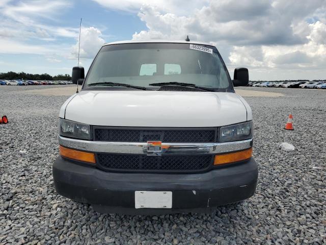 Minivans CHEVROLET EXPRESS 2017 Biały
