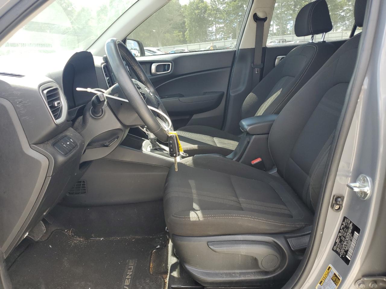2022 Hyundai Venue Sel VIN: KMHRC8A35NU207551 Lot: 65075995