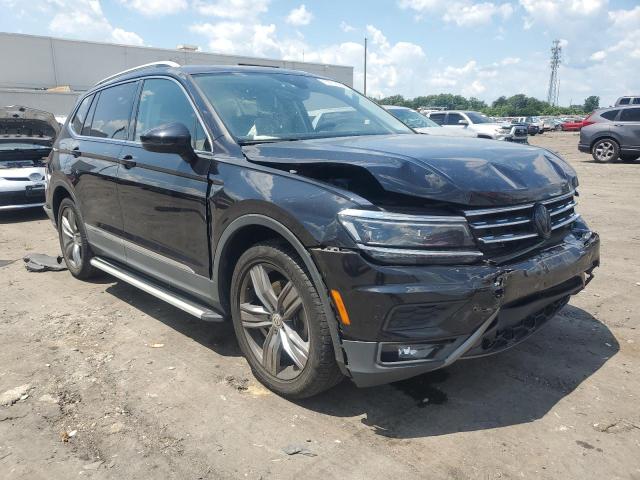  VOLKSWAGEN TIGUAN 2019 Черный