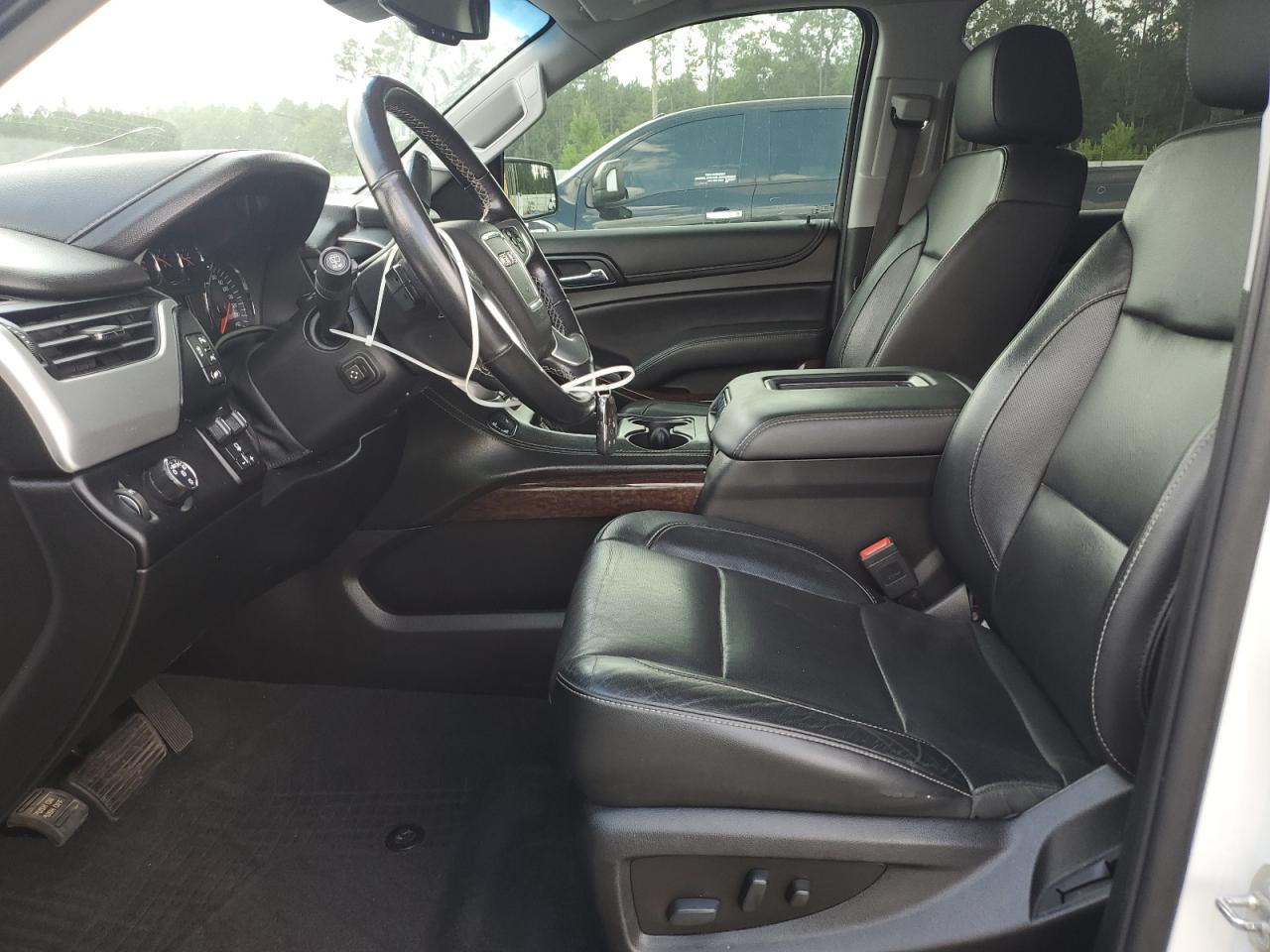 2019 GMC Yukon Xl C1500 Slt VIN: 1GKS1GKC3KR267920 Lot: 64778755