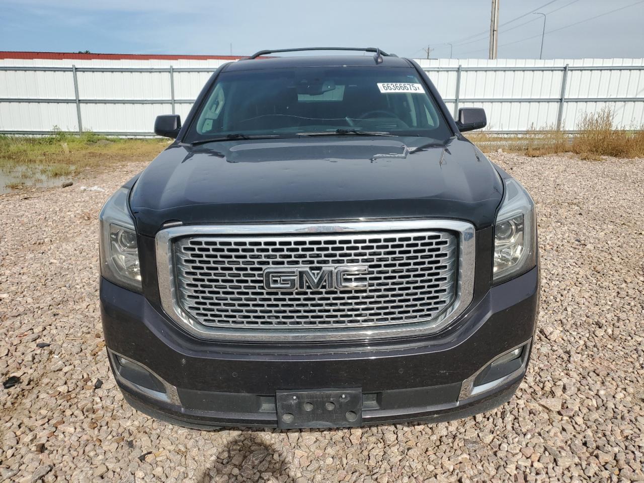 1gks2hkj1hr375267 1GKS2HKJ1HR375267 2017 GMC Yukon Xl Denali