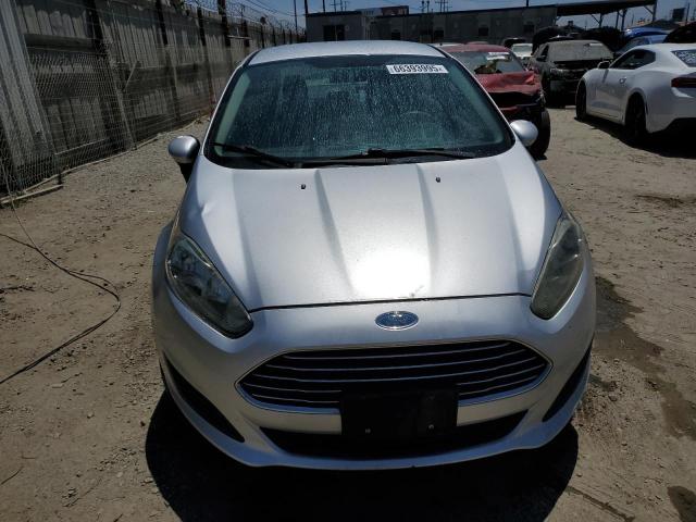 Sedans FORD FIESTA 2014 Silver