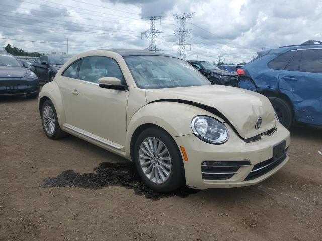  VOLKSWAGEN BEETLE 2019 Бежевый