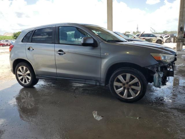  MITSUBISHI OUTLANDER 2015 Szary