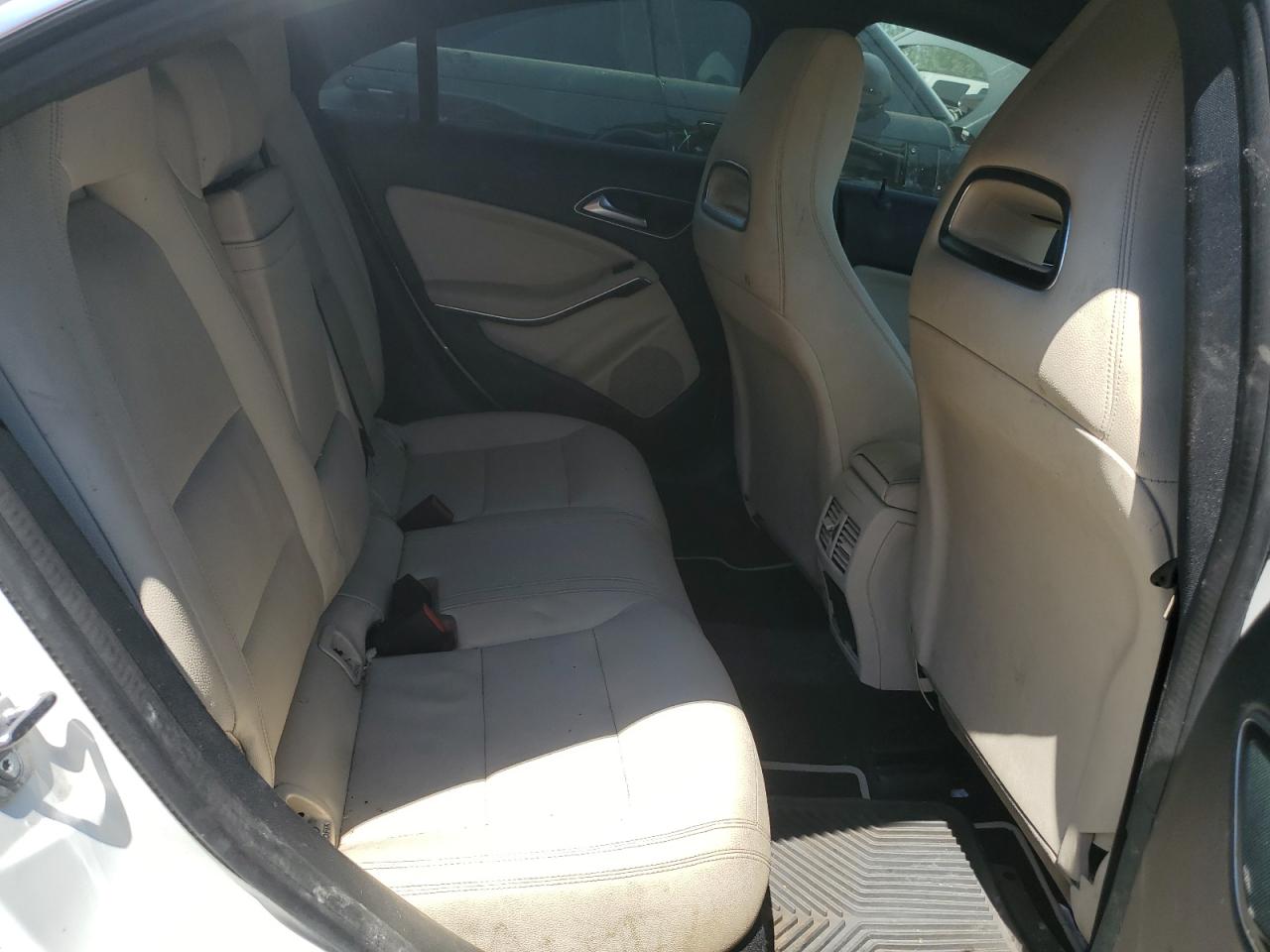 wddsj4gb3jn650617 WDDSJ4GB3JN650617 2018 Mercedes-Benz Cla 250 4Matic