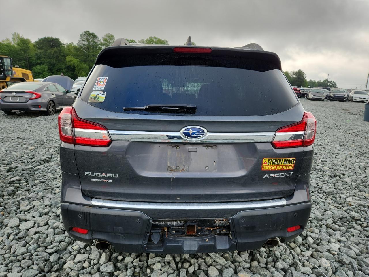 2019 Subaru Ascent Premium VIN: 4S4WMAED1K3436904 Lot: 64030085