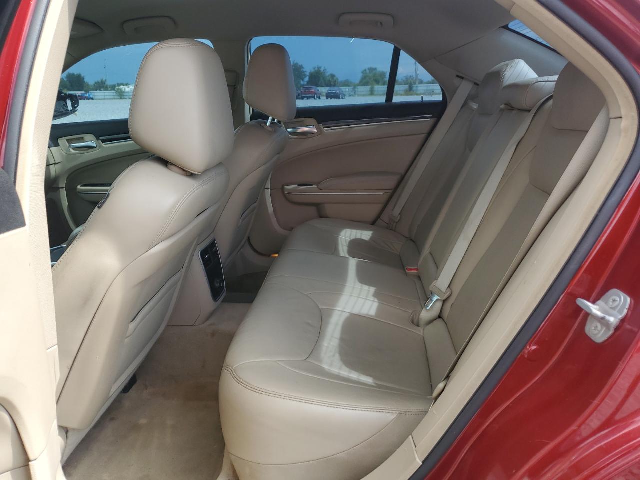 2014 Chrysler 300 VIN: 2C3CCAAG2EH231060 Lot: 64740365