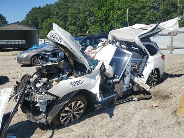  SUBARU OUTBACK 2017 White