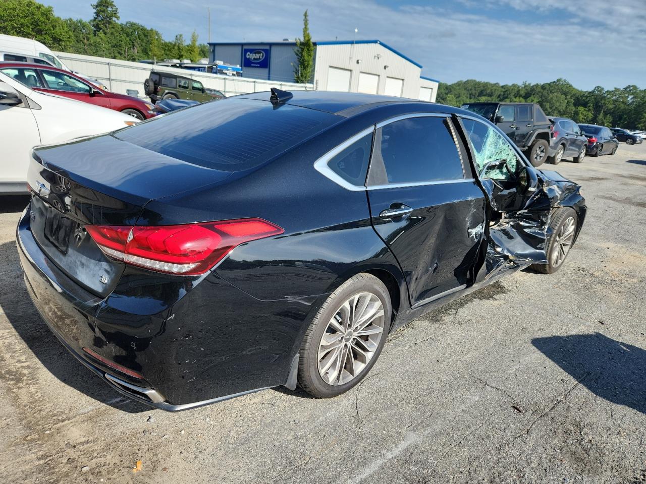 2016 Hyundai Genesis 3.8L VIN: KMHGN4JE0GU106819 Lot: 62552945