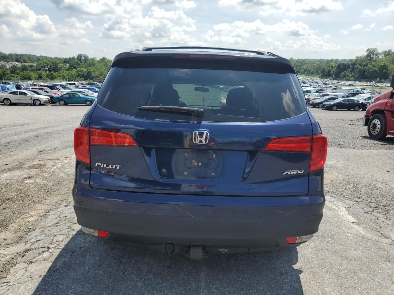 2017 Honda Pilot Lx VIN: 5FNYF6H10HB049620 Lot: 64684525