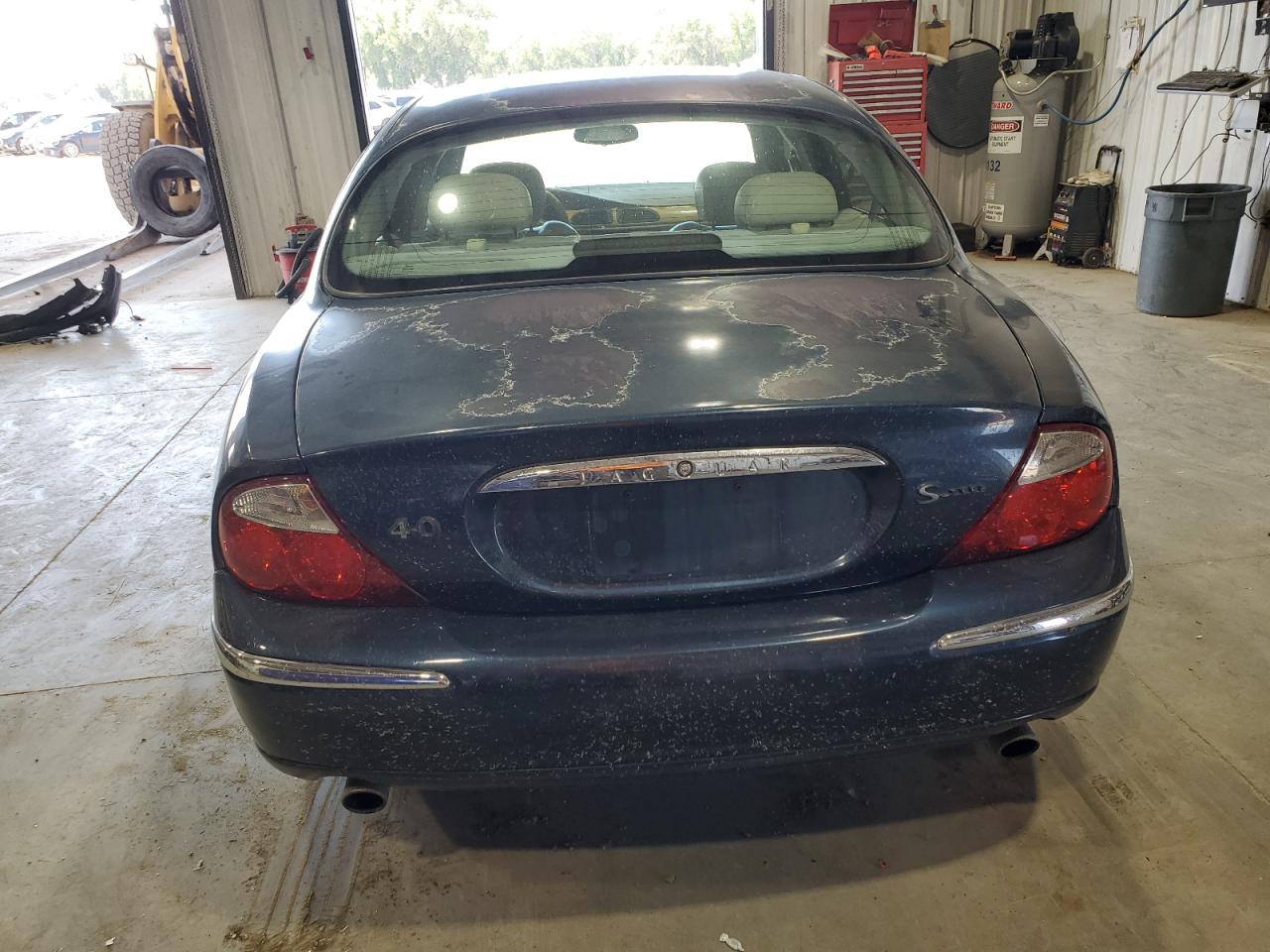 2000 Jaguar S-Type VIN: SAJDA01D8YGL63313 Lot: 63112395