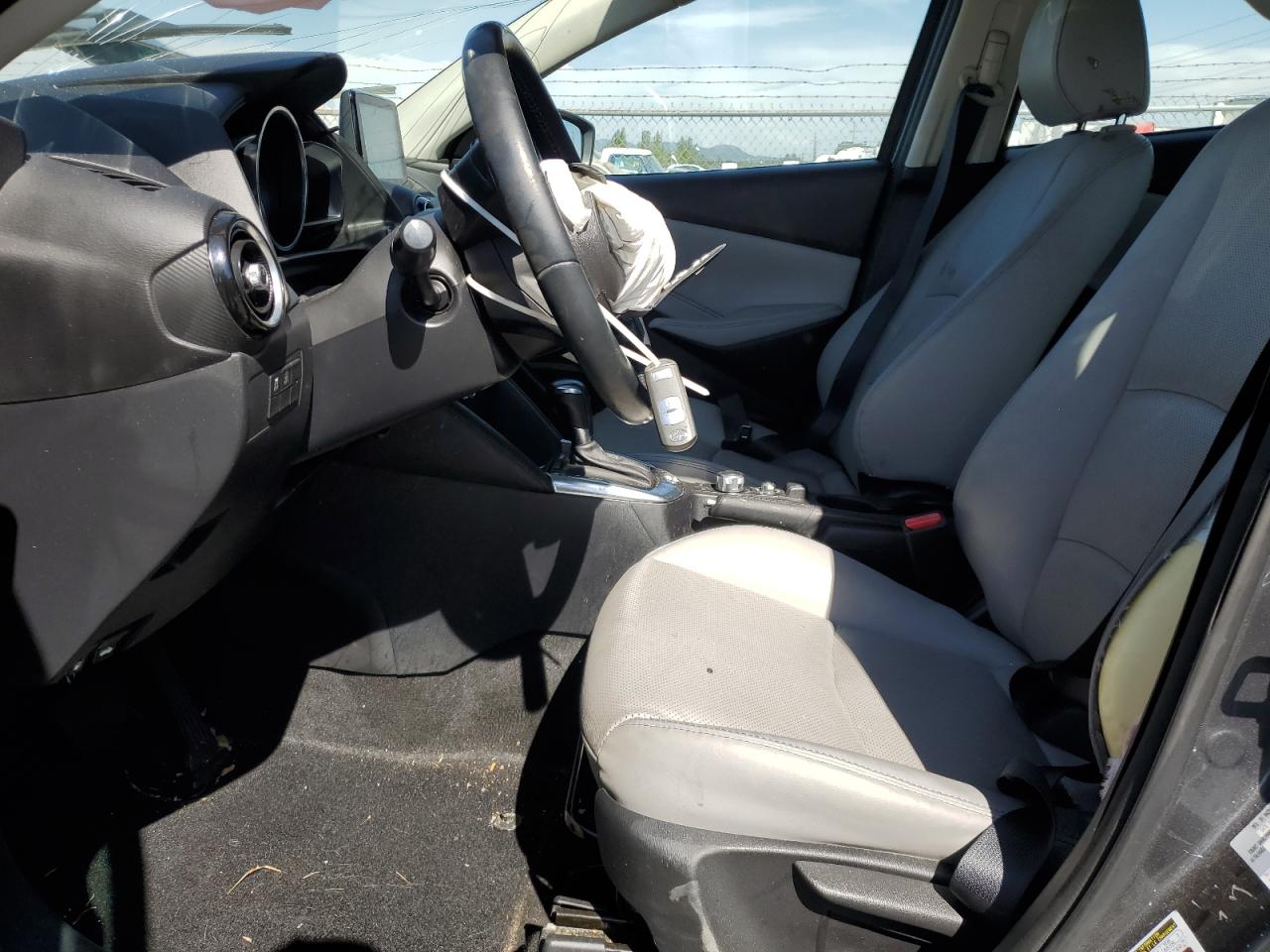 2020 Toyota Yaris Le VIN: 3MYDLBJV9LY703140 Lot: 67086755