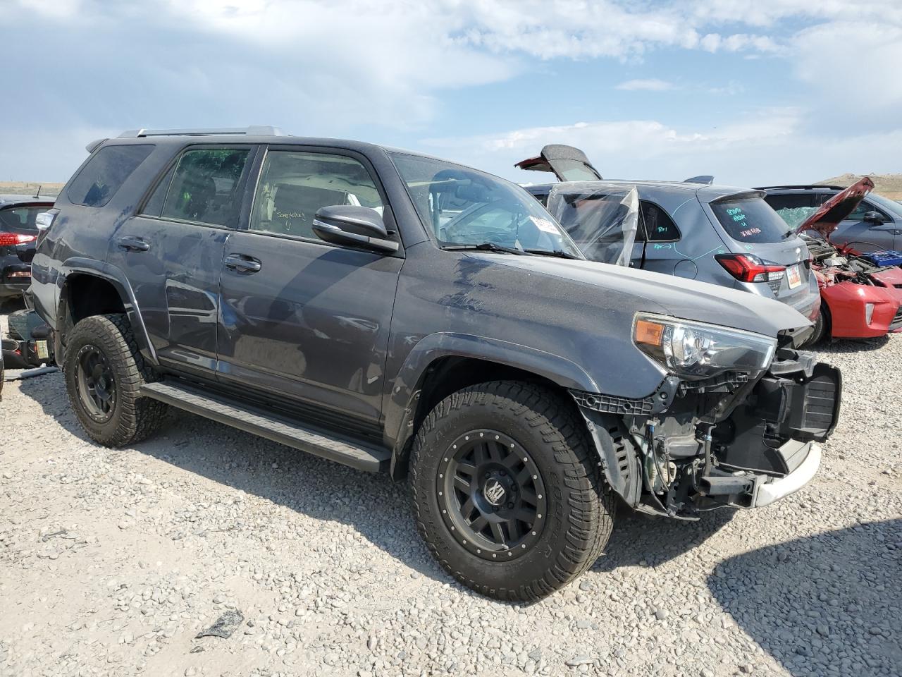 2018 Toyota 4Runner Sr5/Sr5 Premium VIN: JTEBU5JR2J5592489 Lot: 64777235