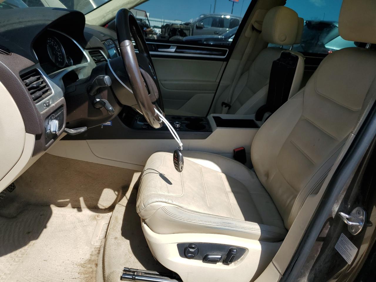 2014 Volkswagen Touareg V6 VIN: WVGEF9BP2ED011452 Lot: 64897065