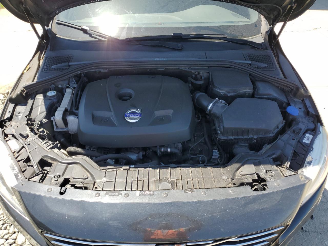 2015 Volvo V60 Premier+ VIN: YV126MEC7F1208374 Lot: 61755635