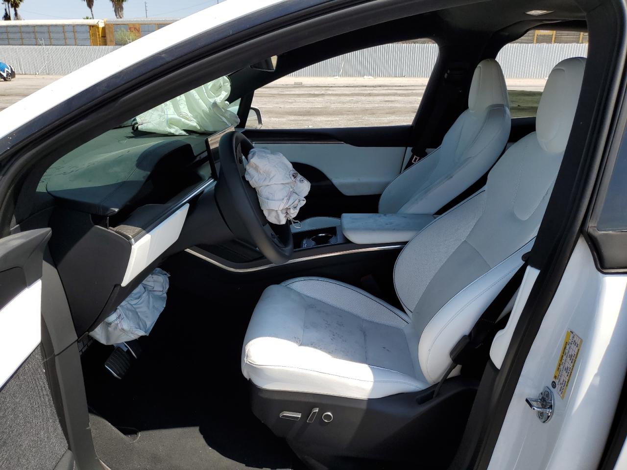 2024 Tesla Model X VIN: 7SAXCBE64RF442098 Lot: 65359055