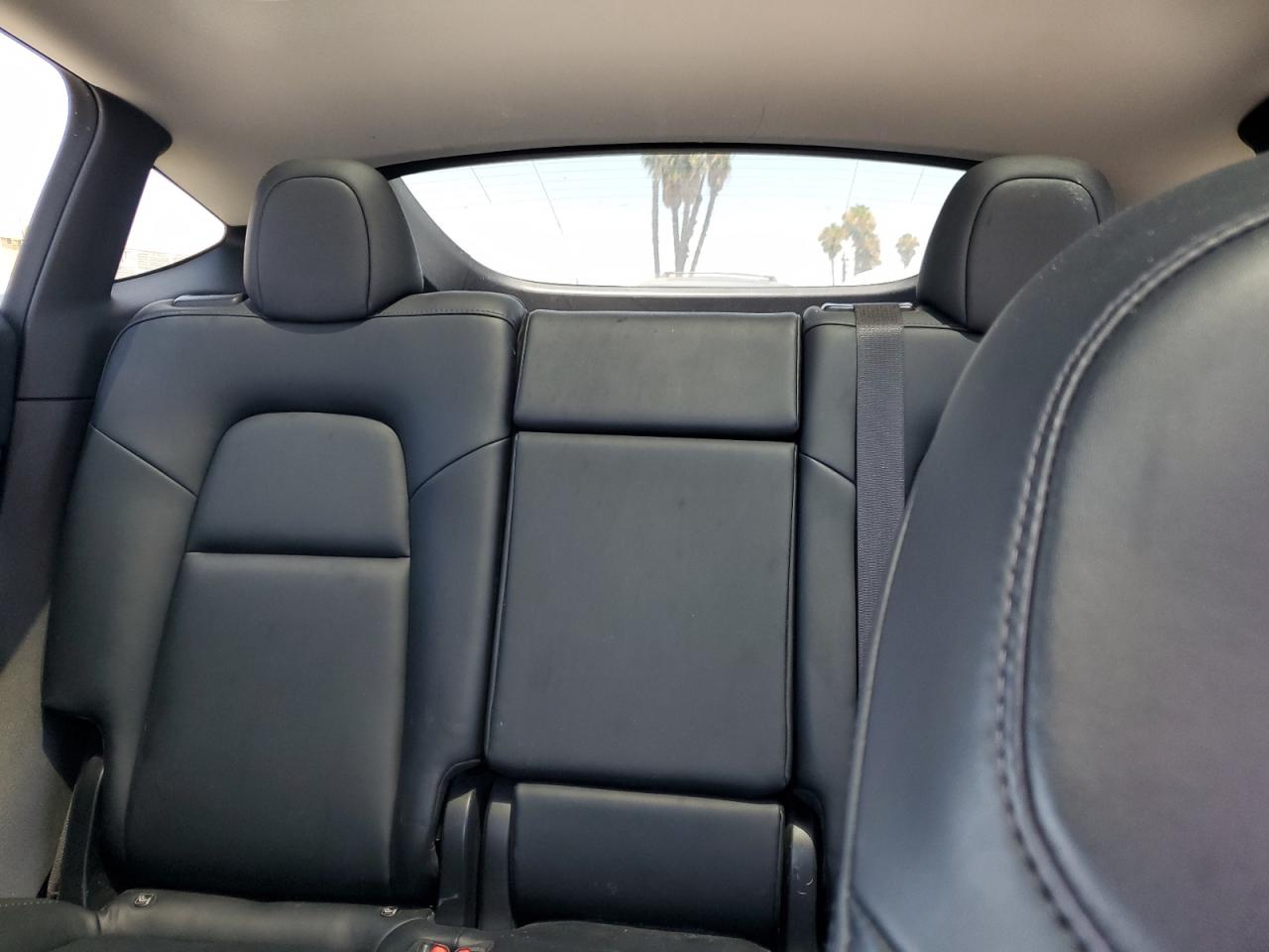 2021 Tesla Model Y VIN: 5YJYGDEE5MF215018 Lot: 65480015