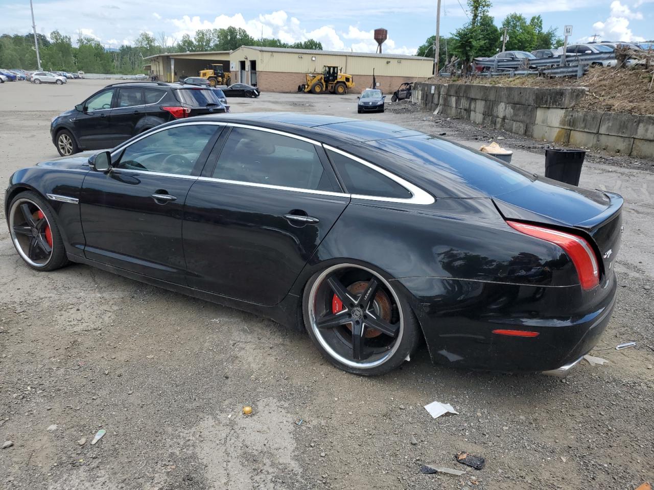 2011 Jaguar Xjl VIN: SAJWA2GB4BLV05648 Lot: 63400135