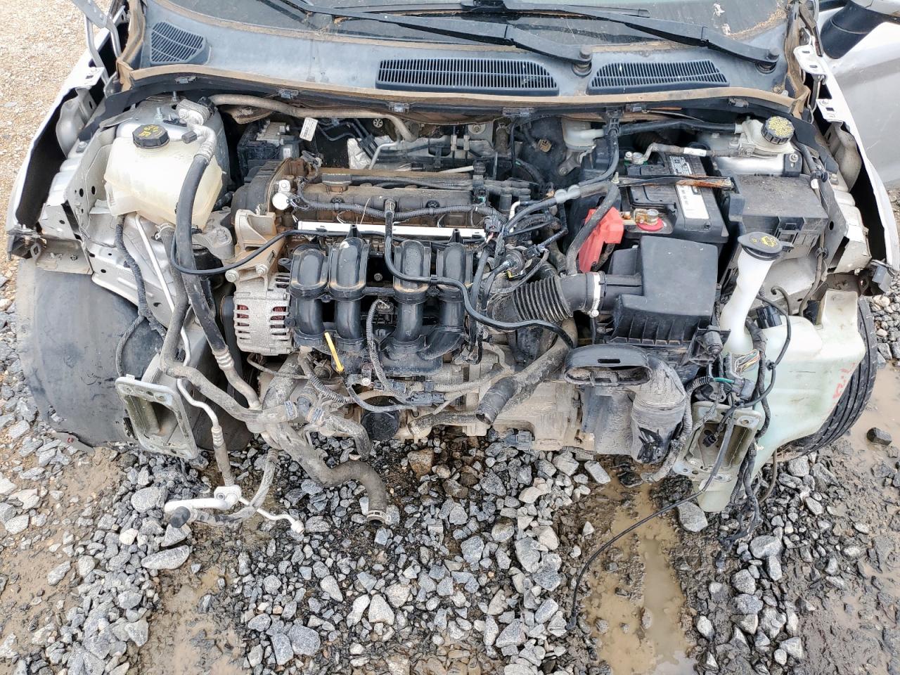 3FADP4EJ4FM204785 2015 Ford Fiesta Se