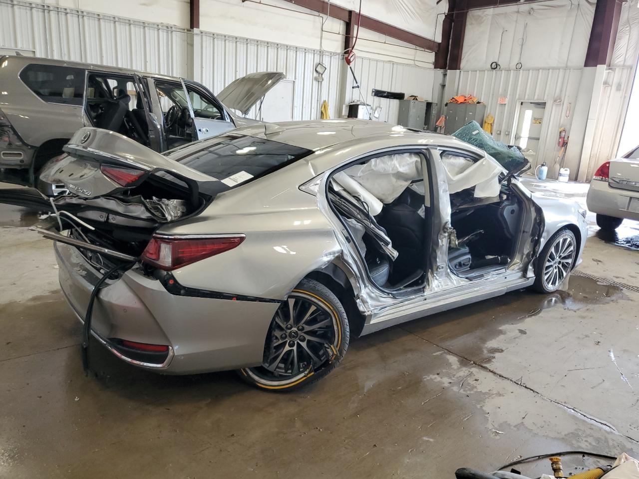 58ad11d17mu007697 58AD11D17MU007697 2021 Lexus Es 250 Base