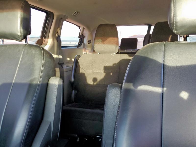 2016 DODGE GRAND CARAVAN SE  