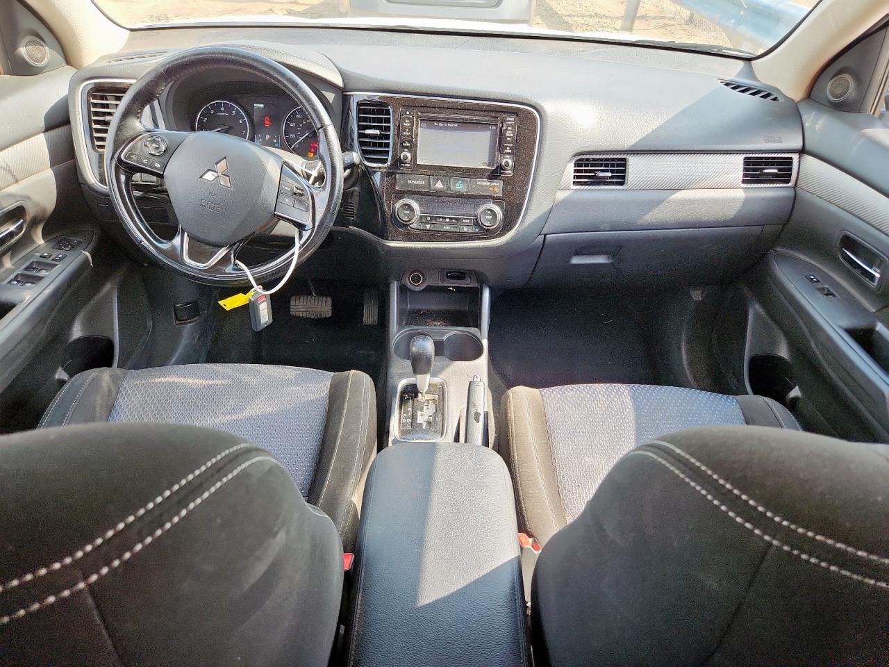 2016 Mitsubishi Outlander Se VIN: JA4AZ3A36GZ010083 Lot: 64254085