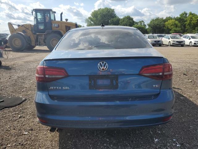 Sedans VOLKSWAGEN JETTA 2016 Granatowy