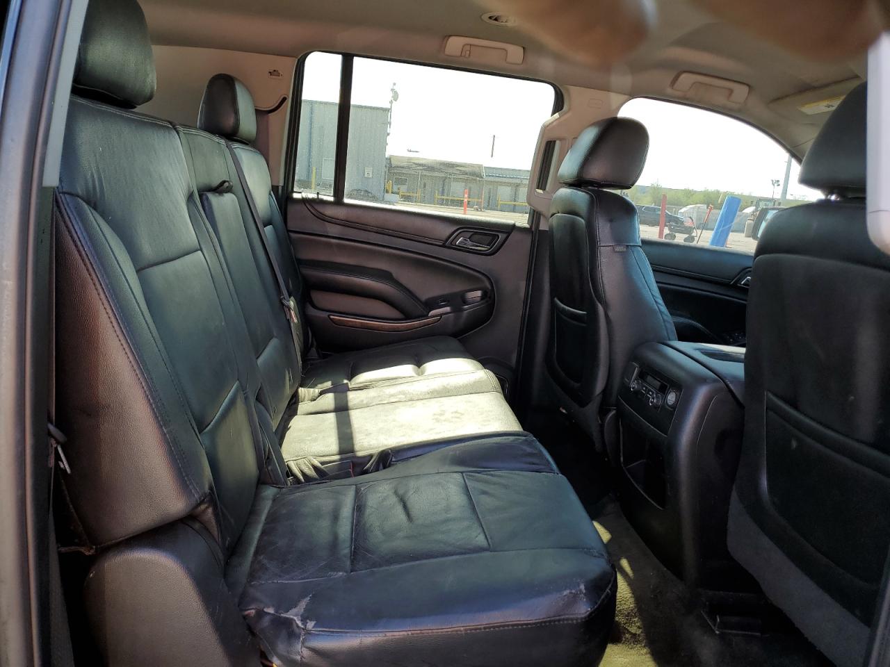 1gnschkc5fr198222 1GNSCHKC5FR198222 2015 Chevrolet Suburban C1500 Ls