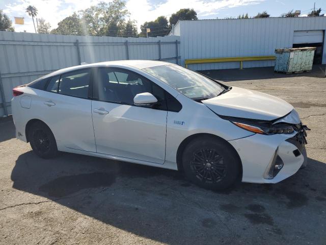  TOYOTA PRIUS 2017 Белы