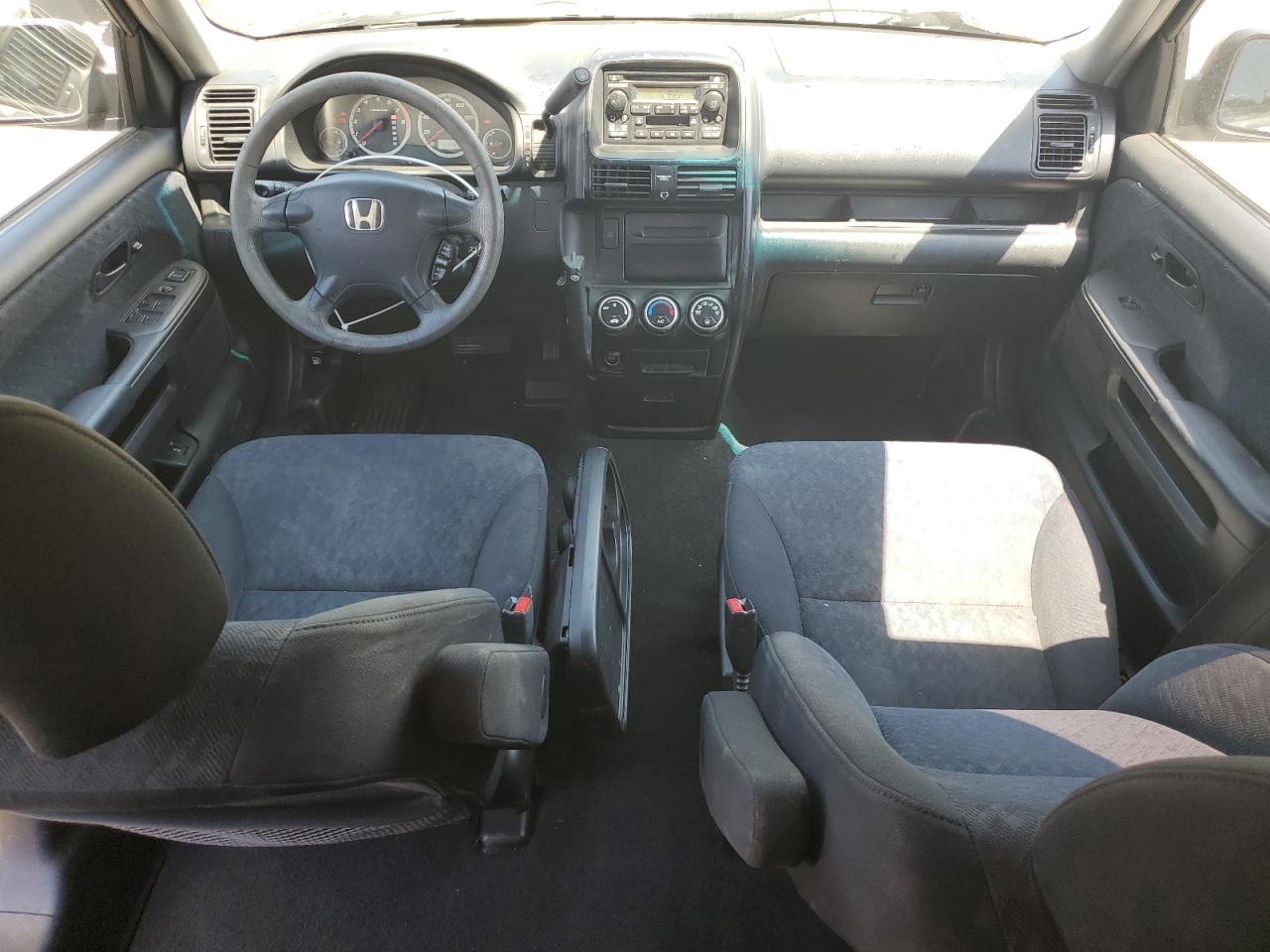 2005 Honda Cr-V Lx VIN: JHLRD68515C010933 Lot: 63348825