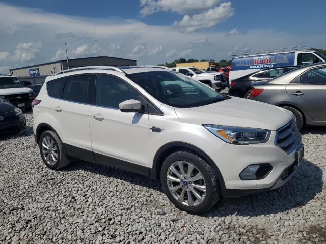  FORD ESCAPE 2017 Белы