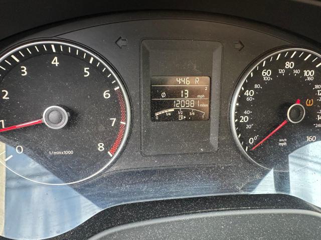 Sedans VOLKSWAGEN JETTA 2014 Złoty