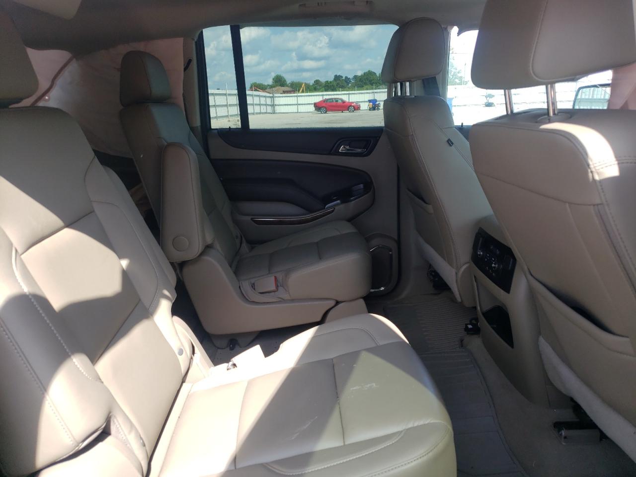 2020 Chevrolet Suburban K1500 Lt VIN: 1GNSKHKC3LR150328 Lot: 64677845