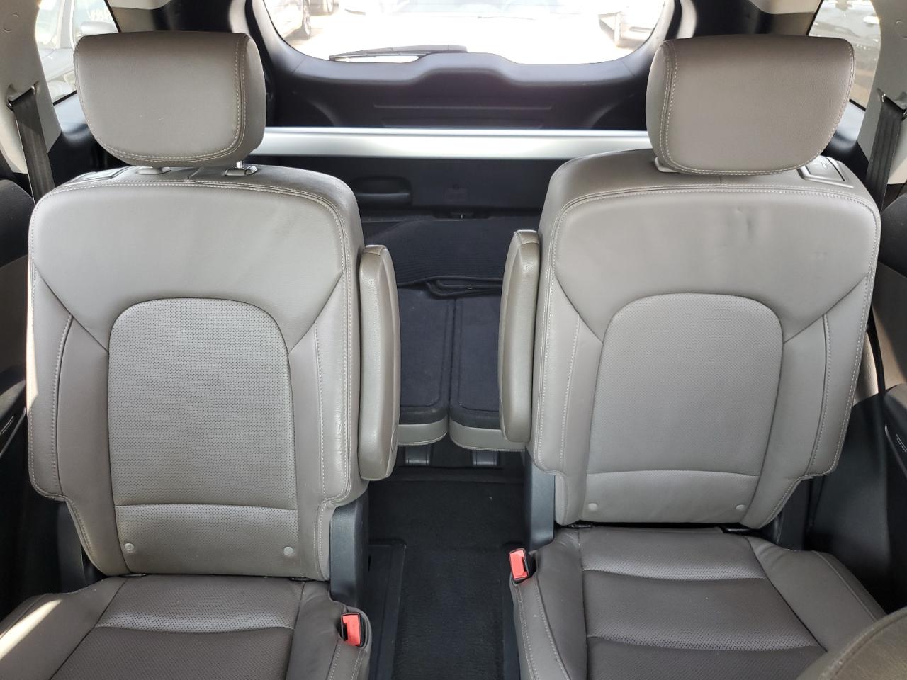 KM8SRDHF2FU112407 2015 Hyundai Santa Fe Gls