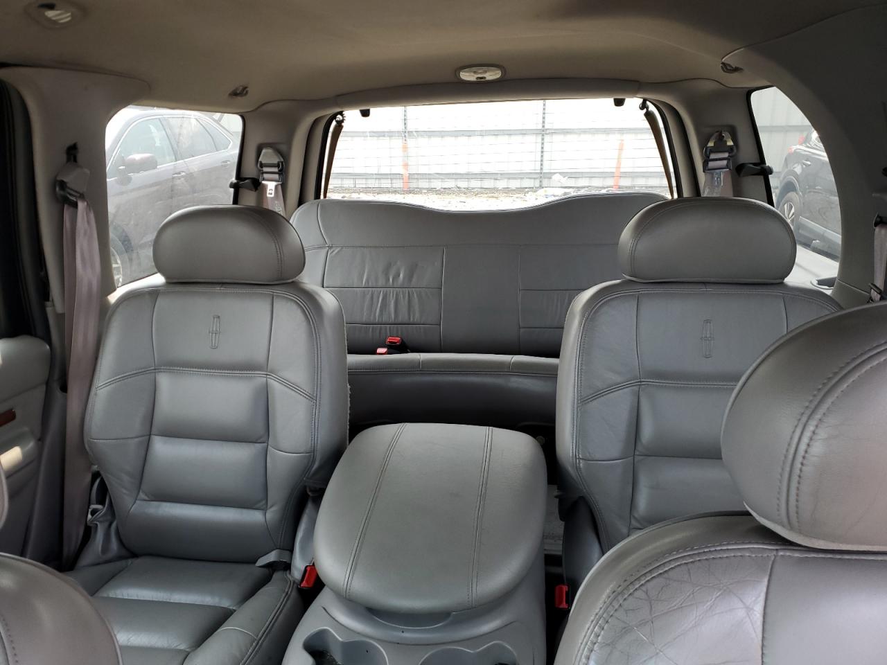 2001 Lincoln Navigator VIN: 5LMFU28A11LJ00804 Lot: 66778095