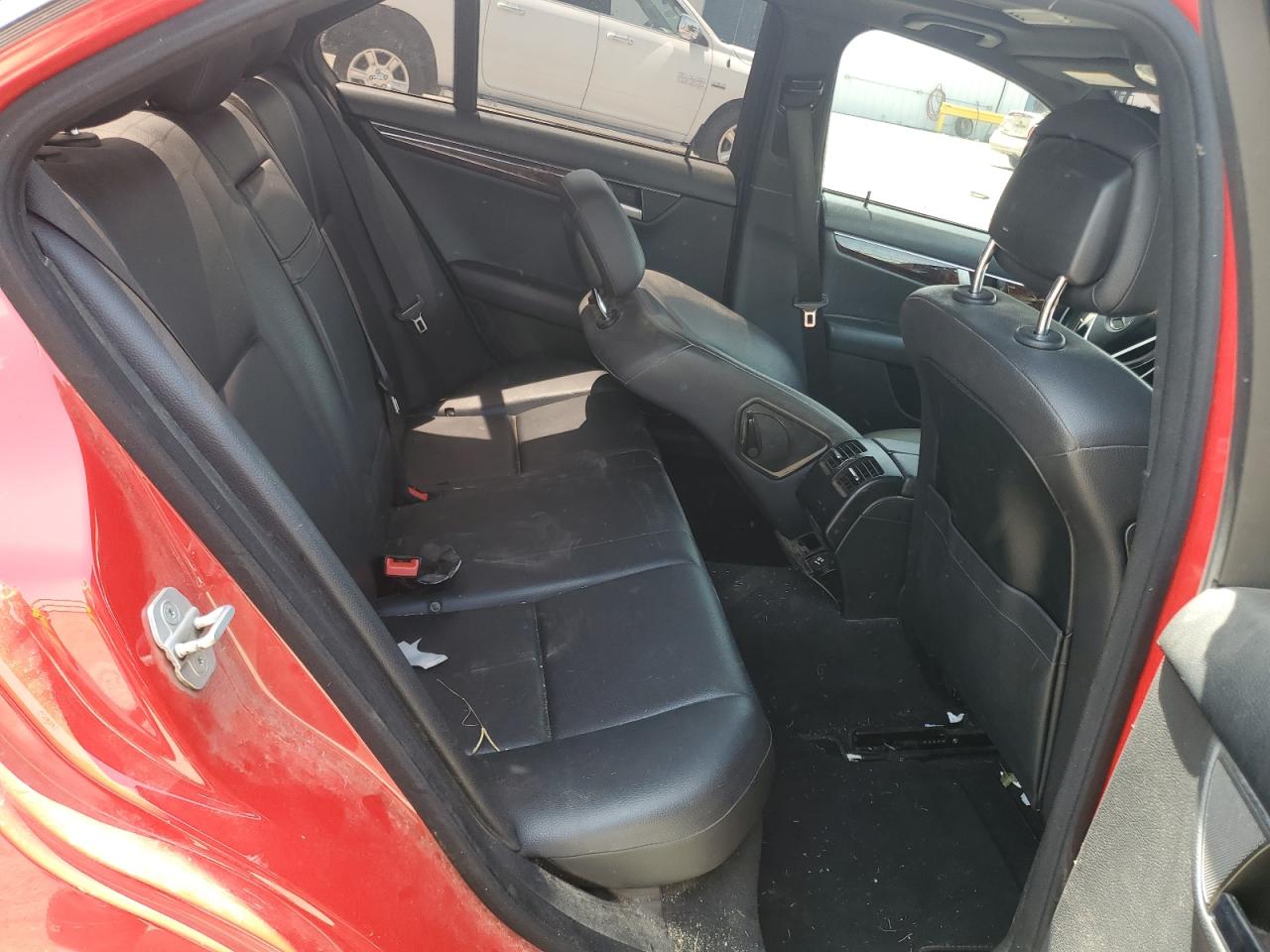 2013 Mercedes-Benz C 300 4Matic VIN: WDDGF8AB4DG035221 Lot: 64522995