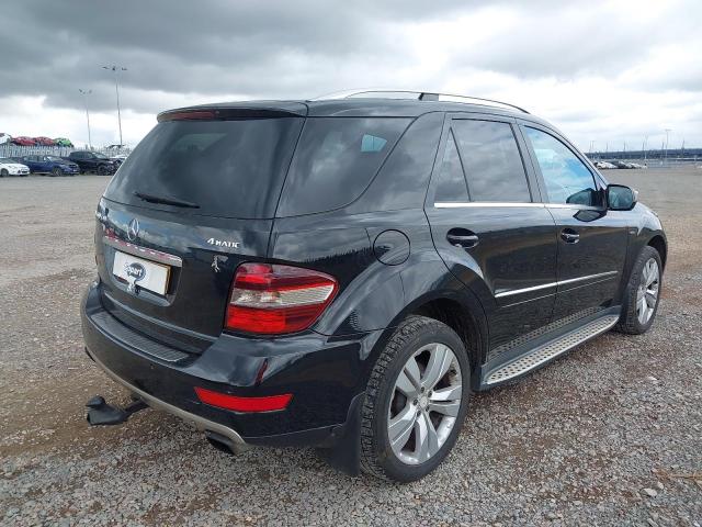 2009 MERCEDES BENZ ML300 BLUE