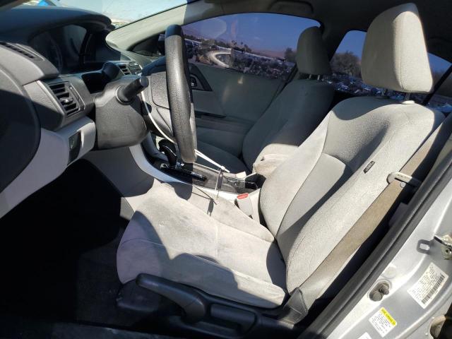 Sedans HONDA ACCORD 2013 Srebrny
