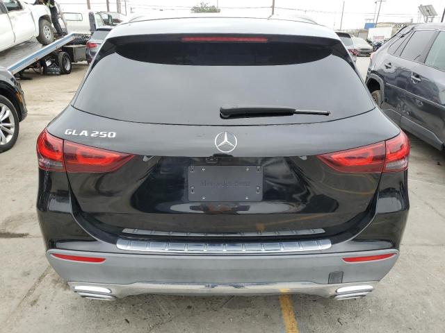  MERCEDES-BENZ GLA-CLASS 2021 Czarny