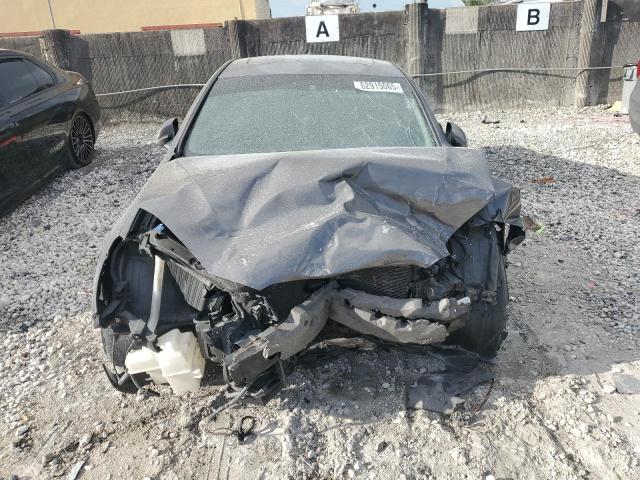 Coupet HYUNDAI GENESIS 2012 Szary