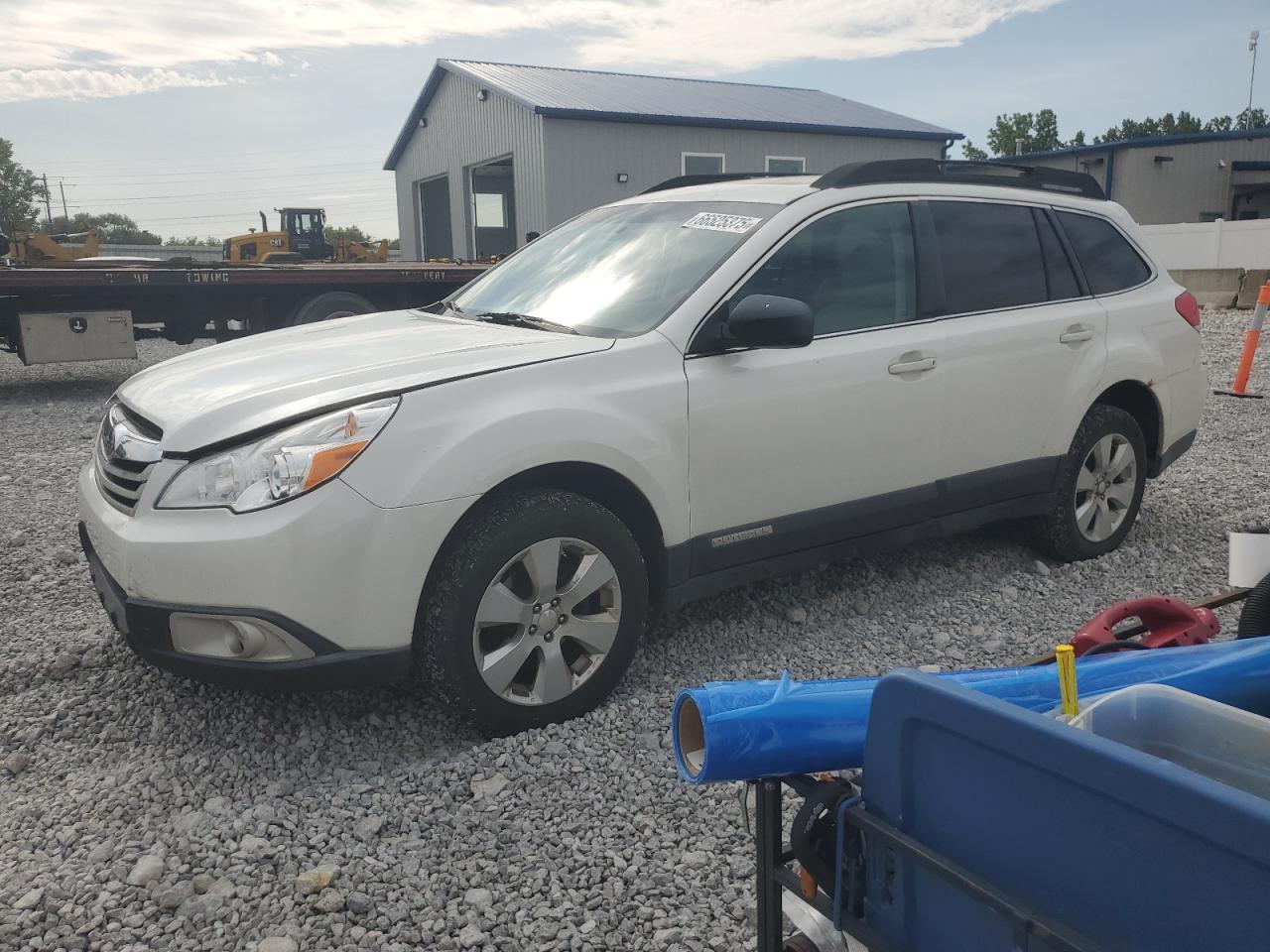 2011 Subaru Outback 2.5I Premium VIN: 4S4BRCGC3B3352275 Lot: 66525375
