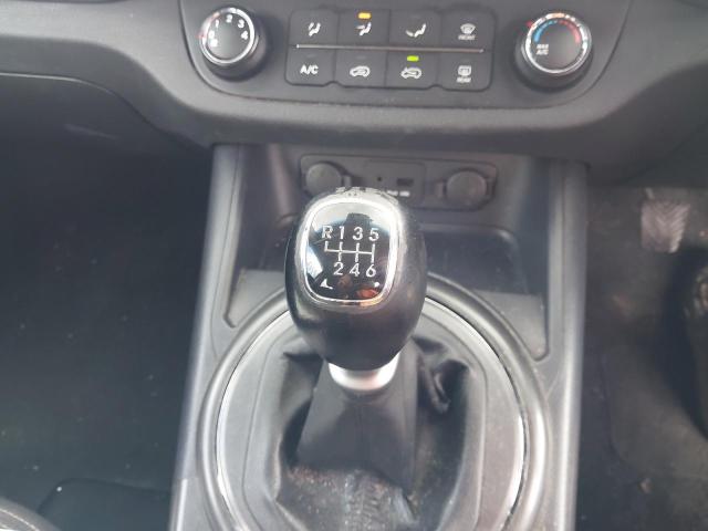 2012 KIA SPORTAGE 1